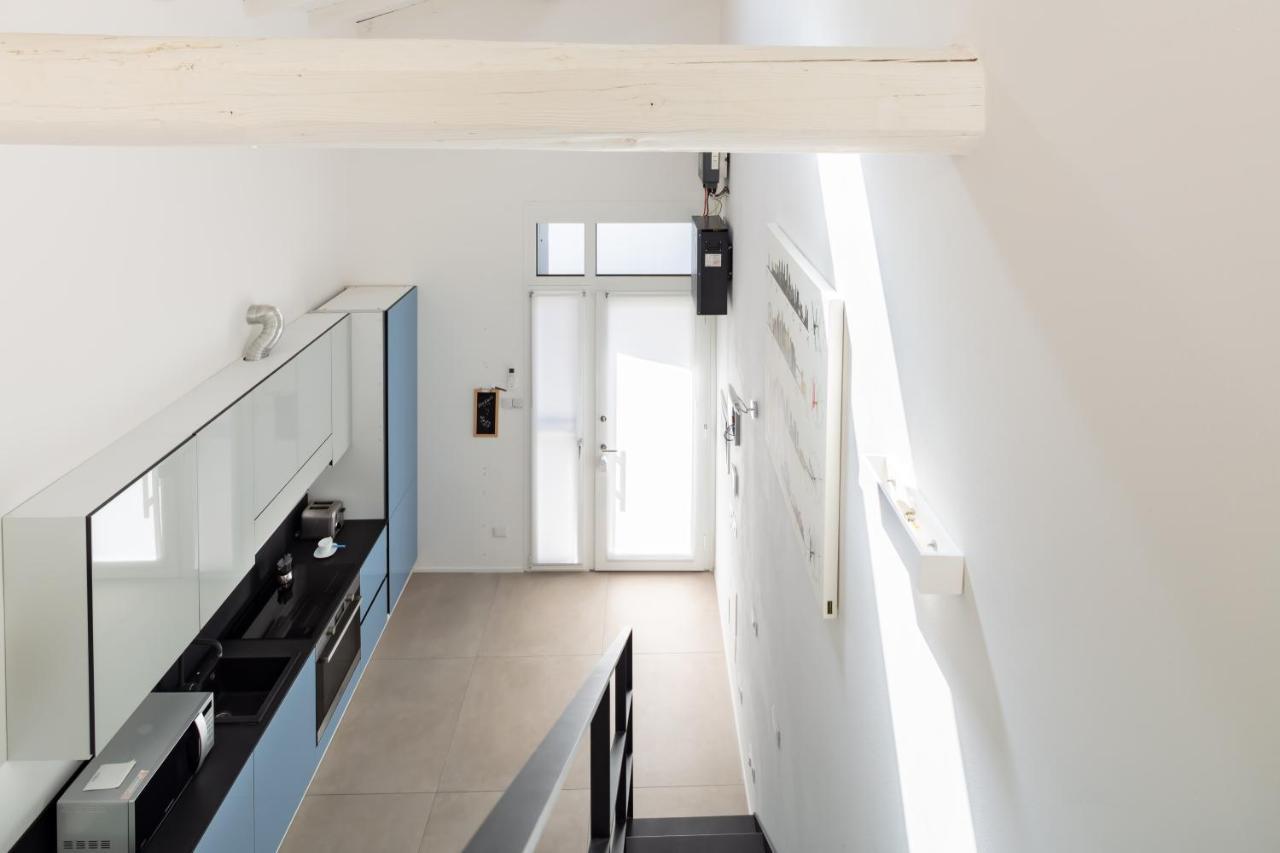 Ecoloft Apartment - Best Choice - By Host4U 볼로냐 외부 사진